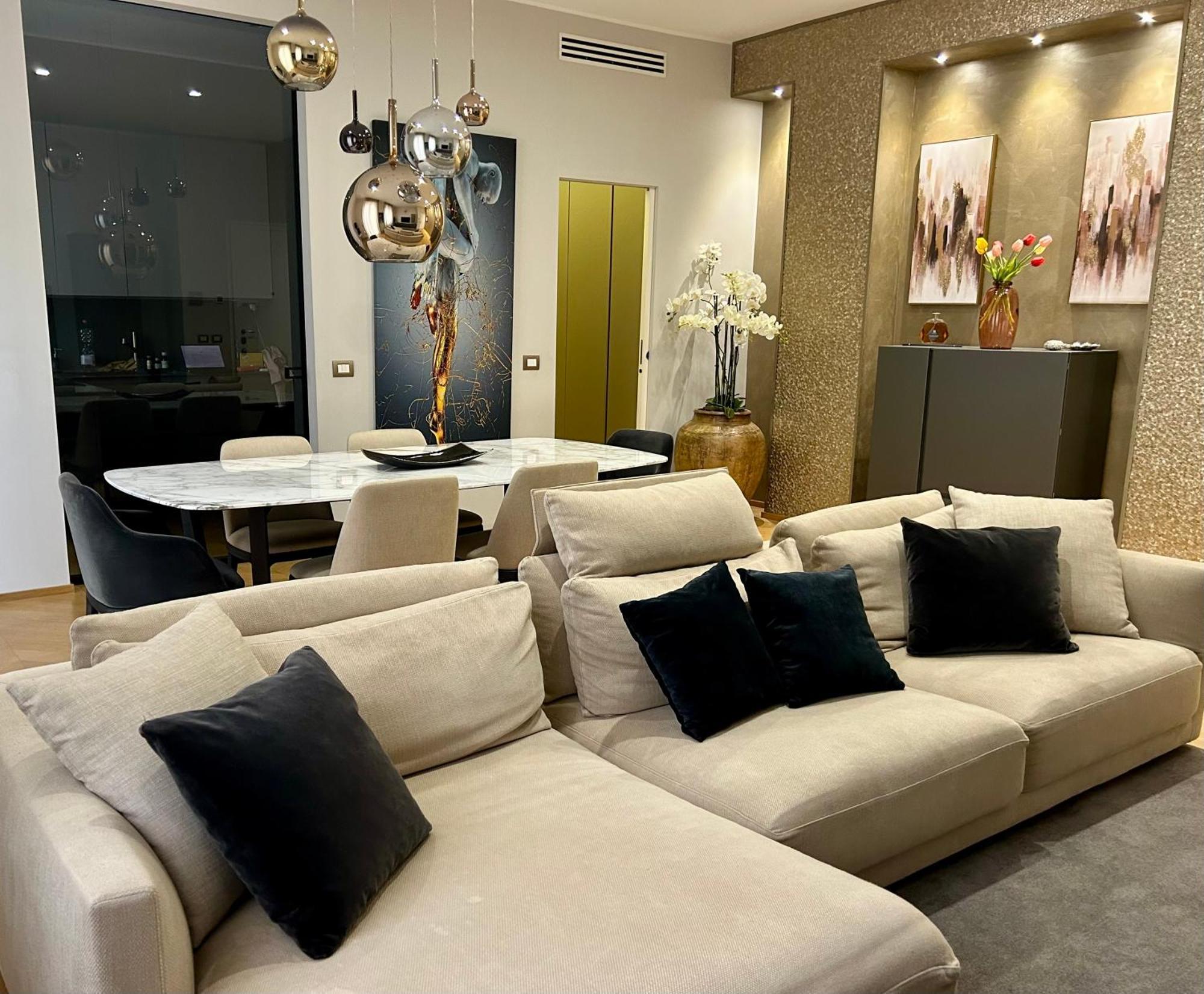 Luxury Gold Milan